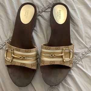 Gucci GG canvas horsebit wooden sandal. Size 10